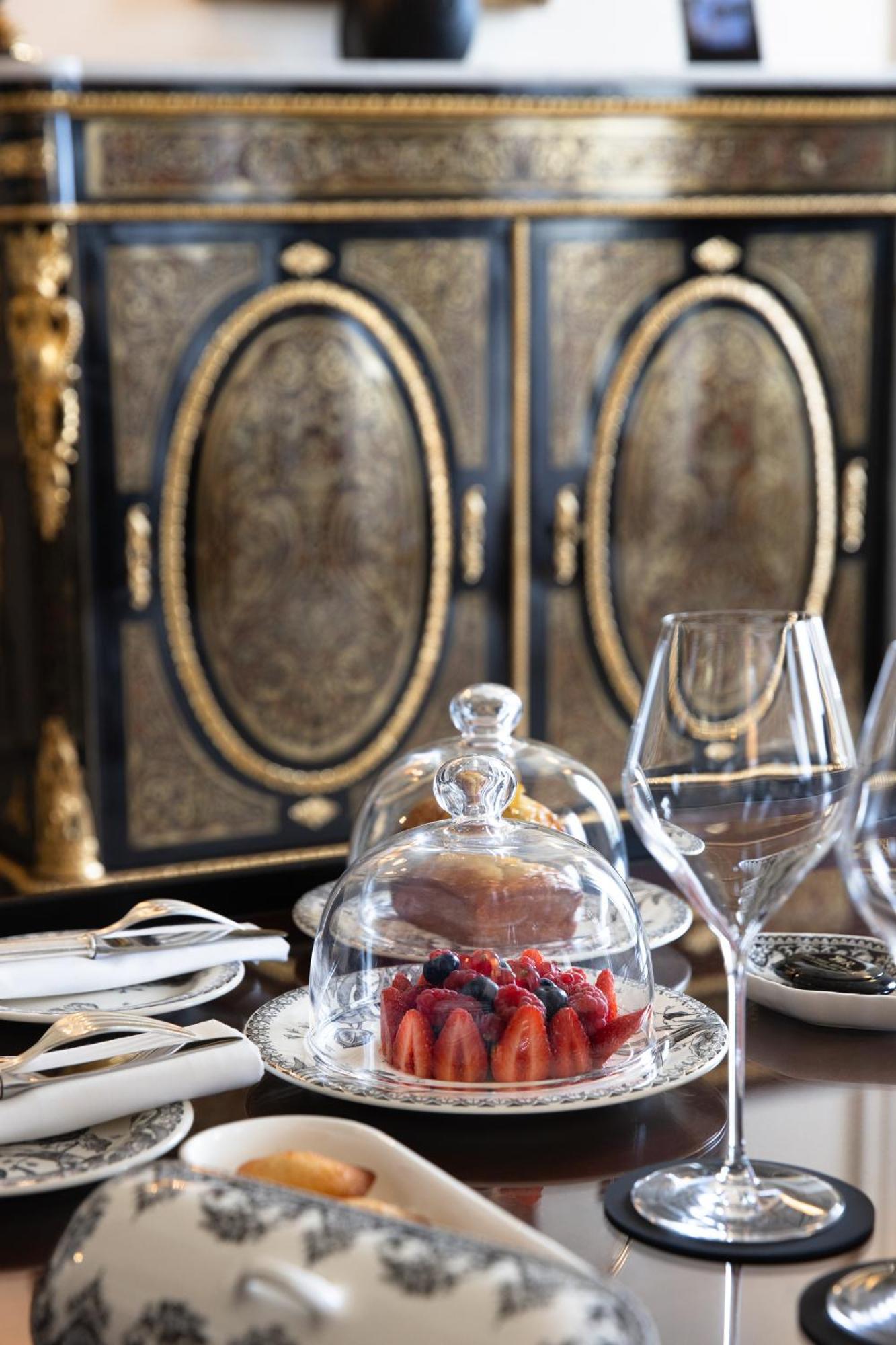 La Reserve Paris Hotel & Spa Kültér fotó